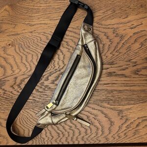 Treasure‎ & Bond Shimmering Gold Belt Bag